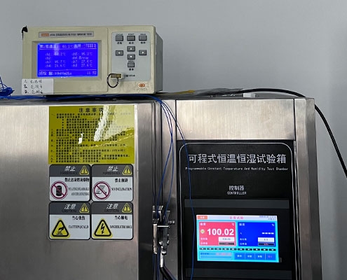 12V emergency light battery high-temperature test