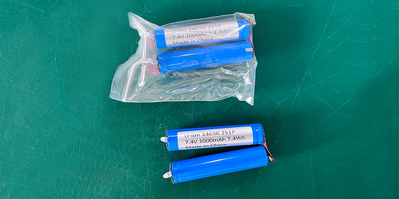 compact prosthetic battery pack 28x14x66mm for myoelectric prosthetic devices