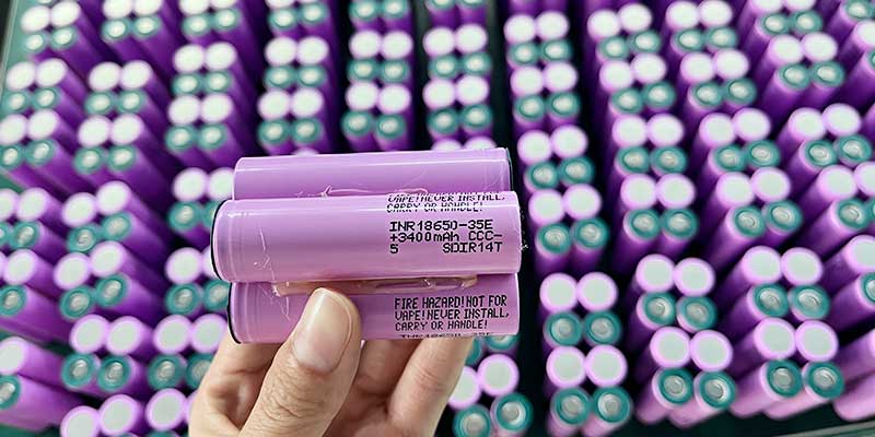 Samsung INR18650-35E 3400mAh 18650 cell for GPS locator battery - top and side view