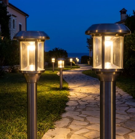 Solar Garden Lights Battery 2