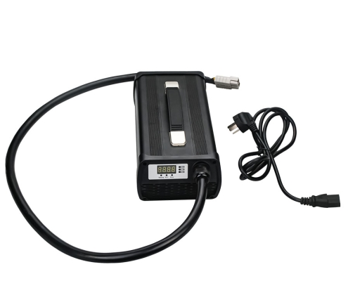 LED status indicator on 14.6V 40A charger panel