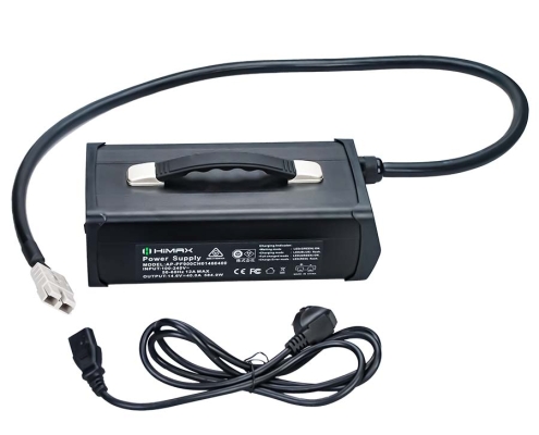 14.6V 40A charger charging 12V RV lithium battery
