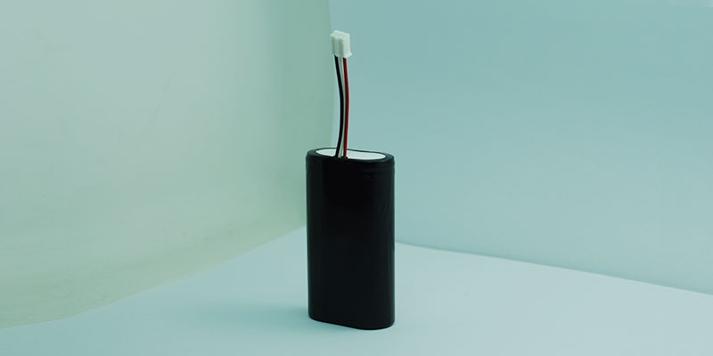 ●Compact 67x37x20mm LiFePO4 battery pack sized for outdoor weather station enclosures