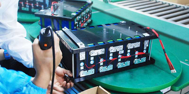 51.2V 100Ah LiFePO4 battery internal 16S1P cell arrangement