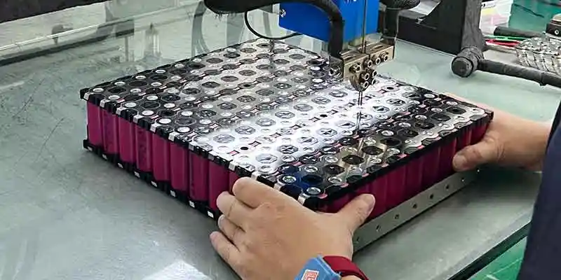 Himax Electronics custom Li-ion battery pack engineering design for unmanned vehicles