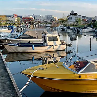 Boats at a marina powered by HiMax LiFePO4 marine batteries